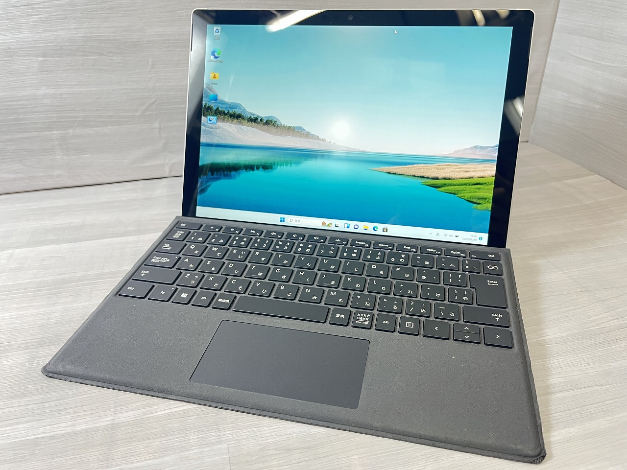 (香港購入)Surface Pro5 core m3