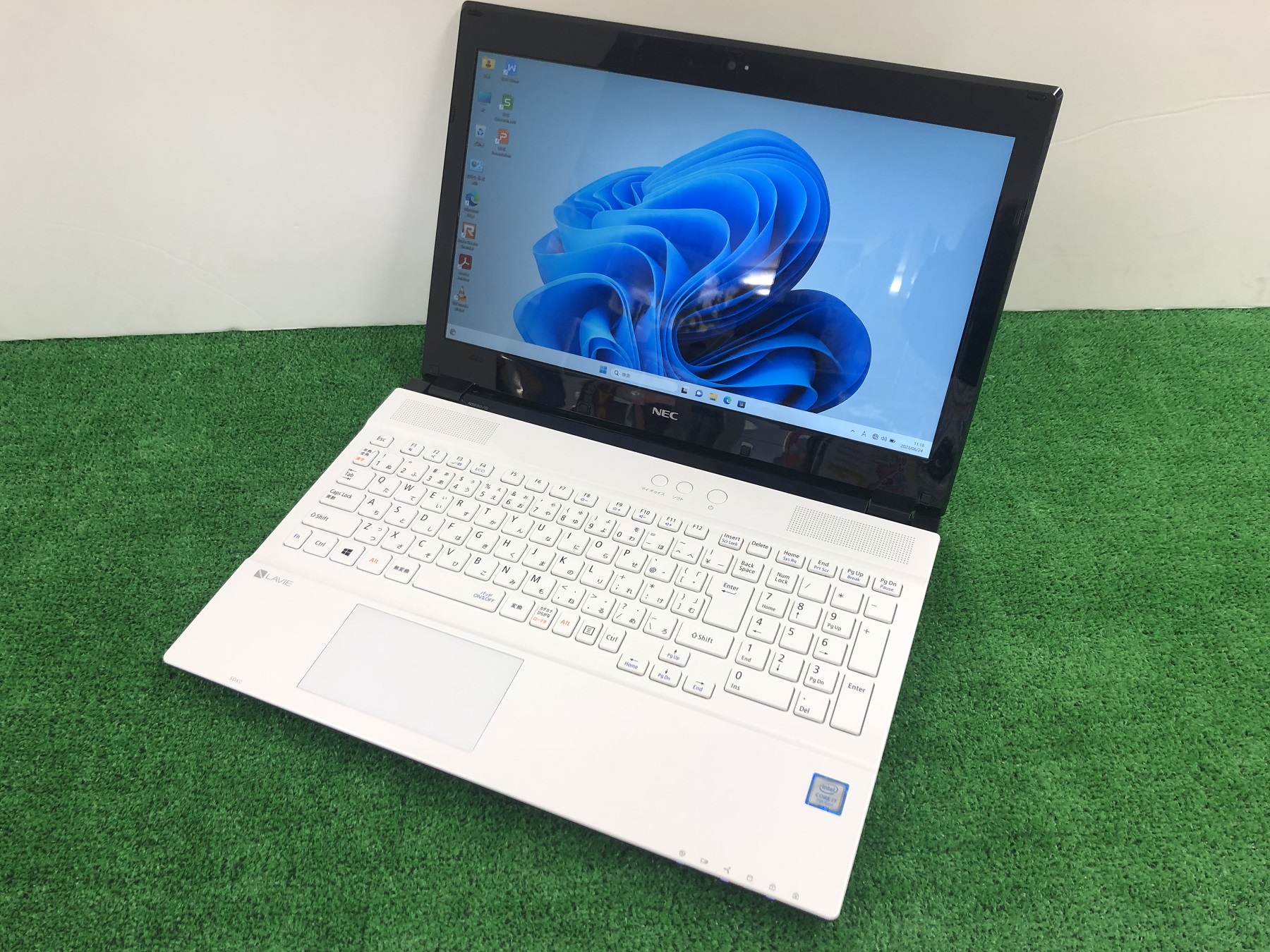 【美品】NEC Lavie NS650/G おまけ付き