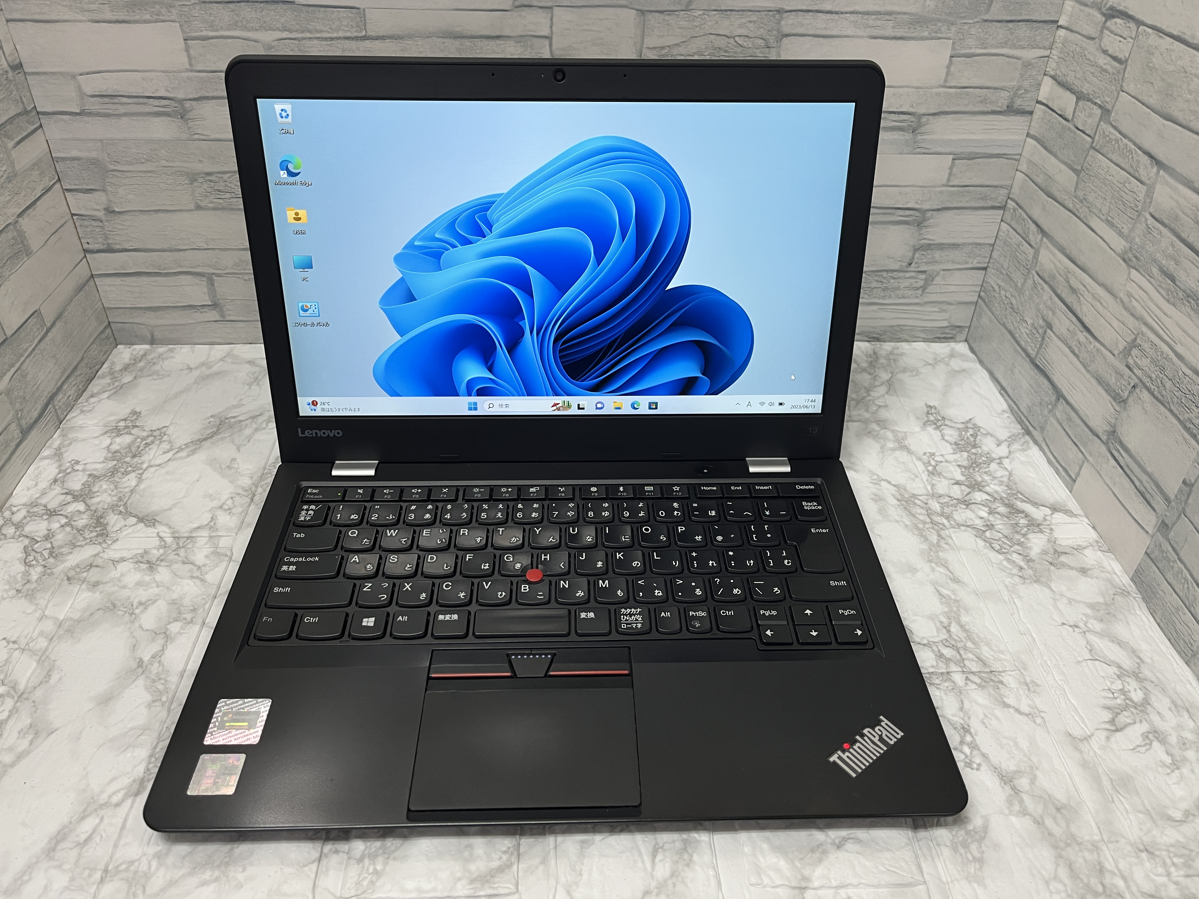 Lenovo ThinkPad 13 無線LAN搭載☆彡 CPU：Celeron 3865U 1.8GHz ...