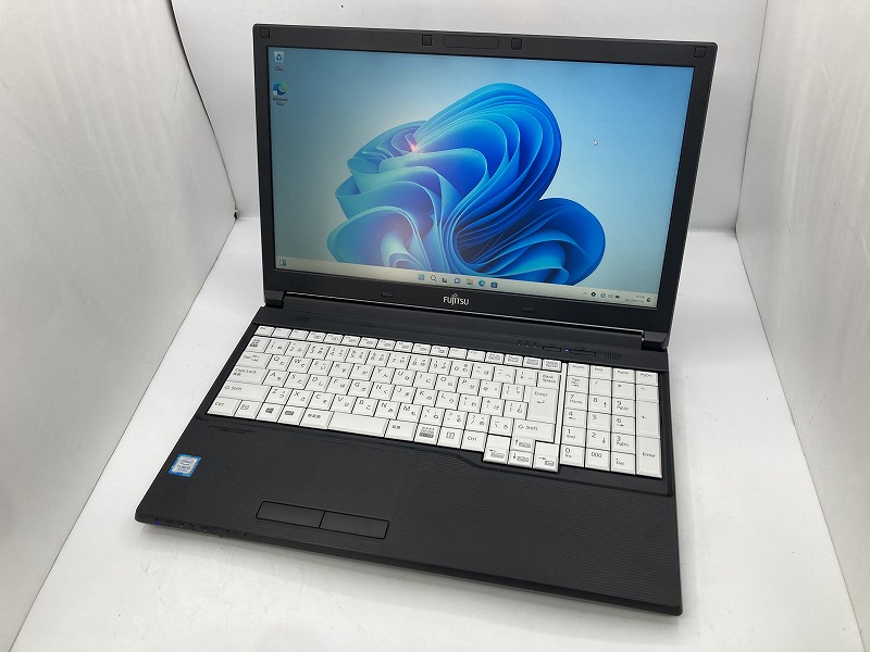 富士通 LIFEBOOK A577/RX i3-7100U 8GB 240GB - ノートPC