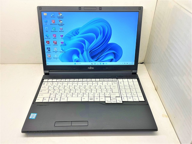 【美品】富士通　LIFEBOOK ノートパソコン　8GB SSD オフィス付