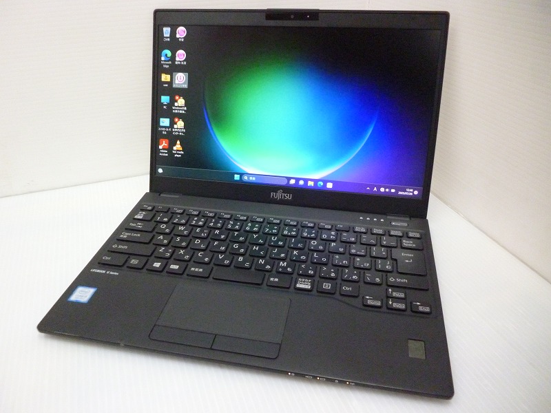 富士通 LIFEBOOK U939/B CPU：Core i5-8365U 1.6GHz/メモリ：8GB/SSD