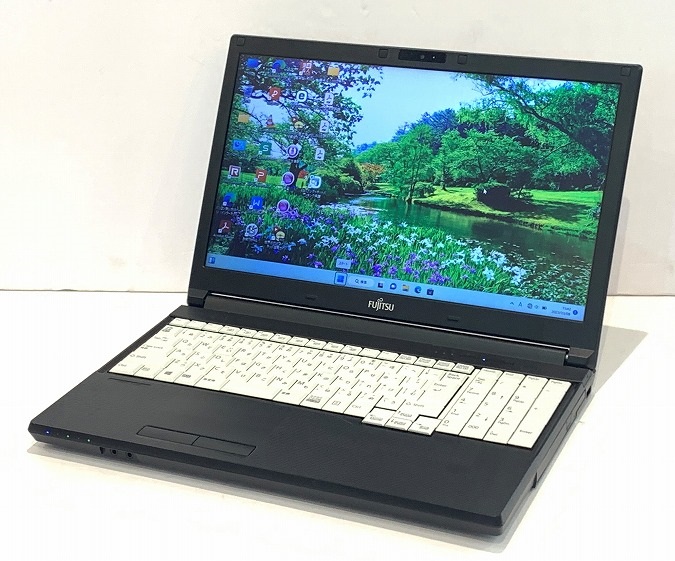 FUJITSU LIFEBOOK A577 S 【 Windows11 Corei5 テンキー付きキーボード