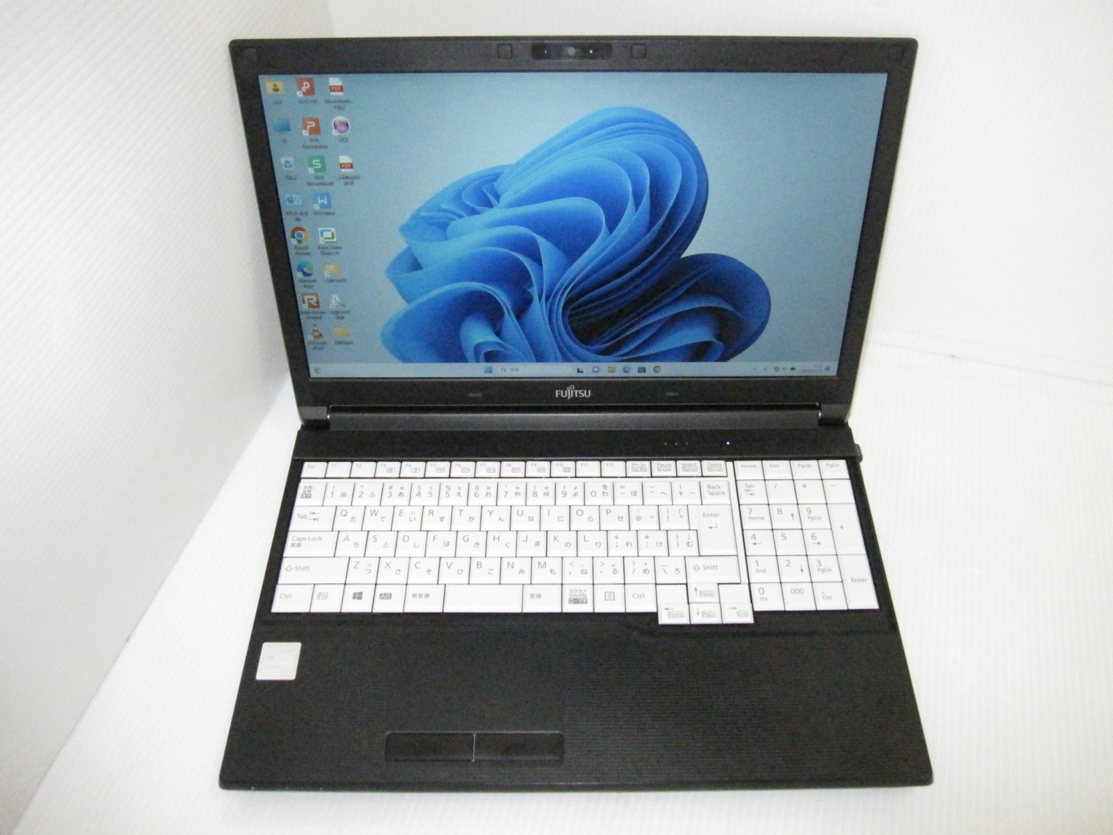 富士通 LIFEBOOK A576/P Win11・SSD・高解像度(ﾌﾙHD)モデル 富士通 ...