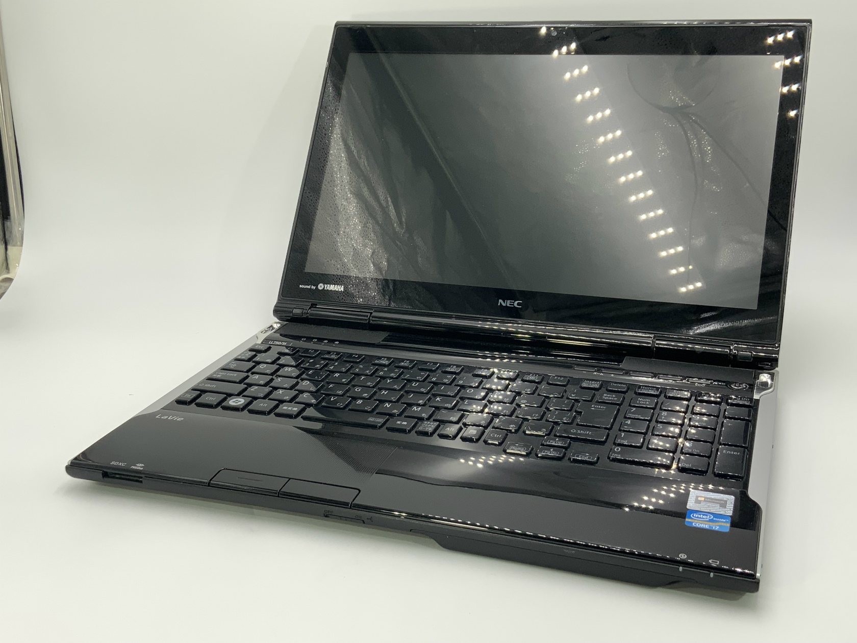 NEC LaVie LL750/HS6B CPU：Core i7 3630QM 2.3GHz / メモリ：8GB