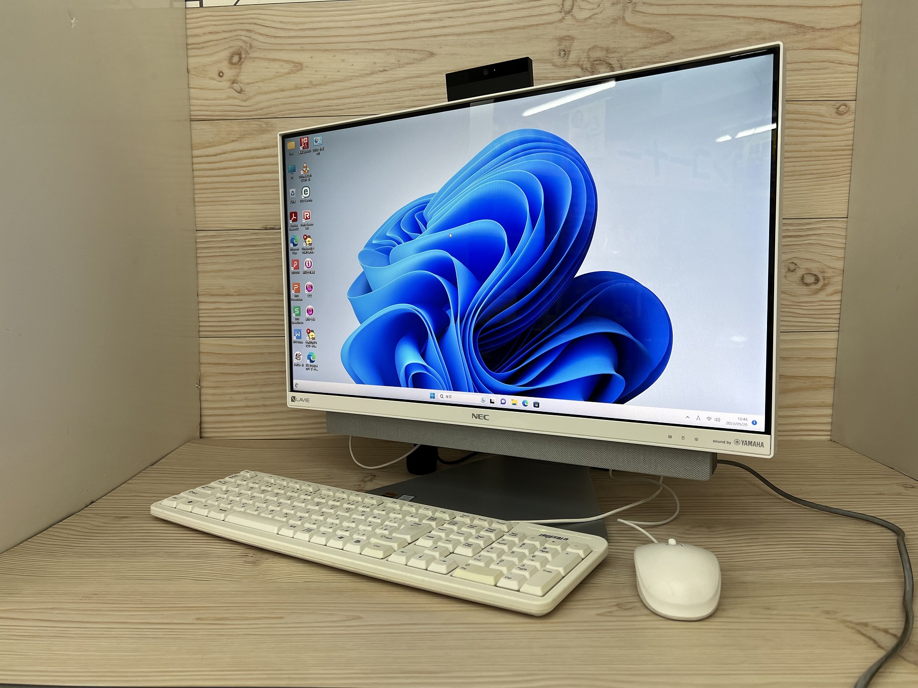 NEC LAVIE Direct GD187C/CD CPU：Core i7 8550U 1.8GHz / メモリ：8GB