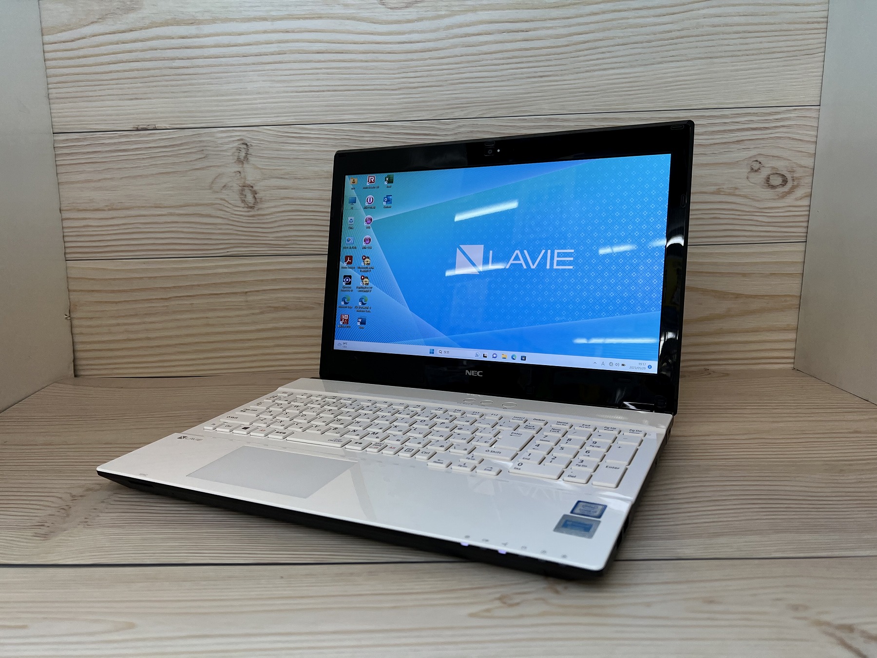 【ジャンク】NEC LAVIE HZ350 i3 7100u ノートPC C32