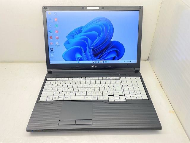 富士通 LIFEBOOK A577/R(Win11,WiFi,テンキー,WEBカメラ,メモリ8GB,SSD