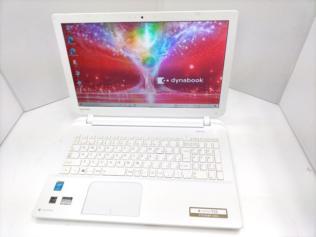 東芝 dynabook T55/NW SSD搭載で高速起動 CPU：Core i3 4025U 1.9GHz