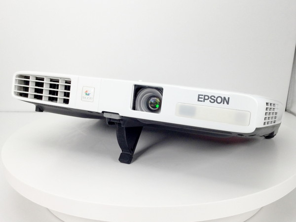 EPSON プロジェクター EB-1750 新品、無線ＬＡＮ、サプライ激安販売中