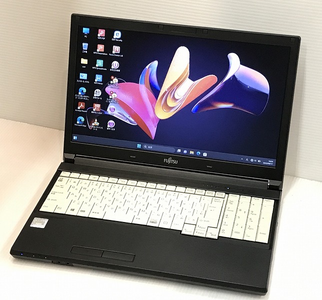 動作快適☆SSD 120GB☆メモリー8GB！第4世代！corei3！ - darkflix.blog.br