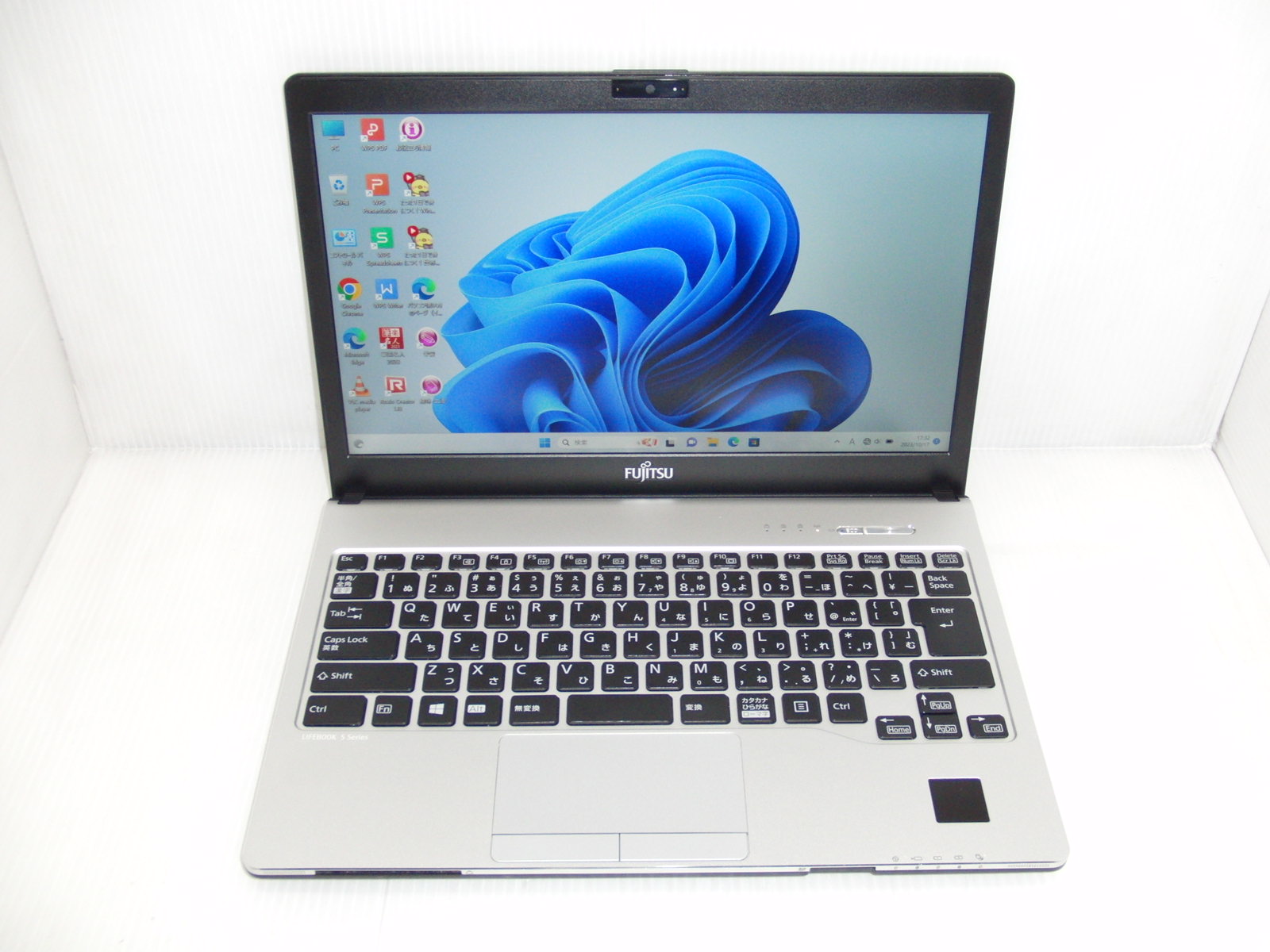 富士通 LIFEBOOK S937/S CPU：Core i5 7300U 2.6GHz / メモリ：8GB ...