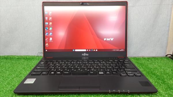 富士通 FUTRO MU937 レッド CPU:Celeron 3865U 1.8GHz / メモリ：12GB