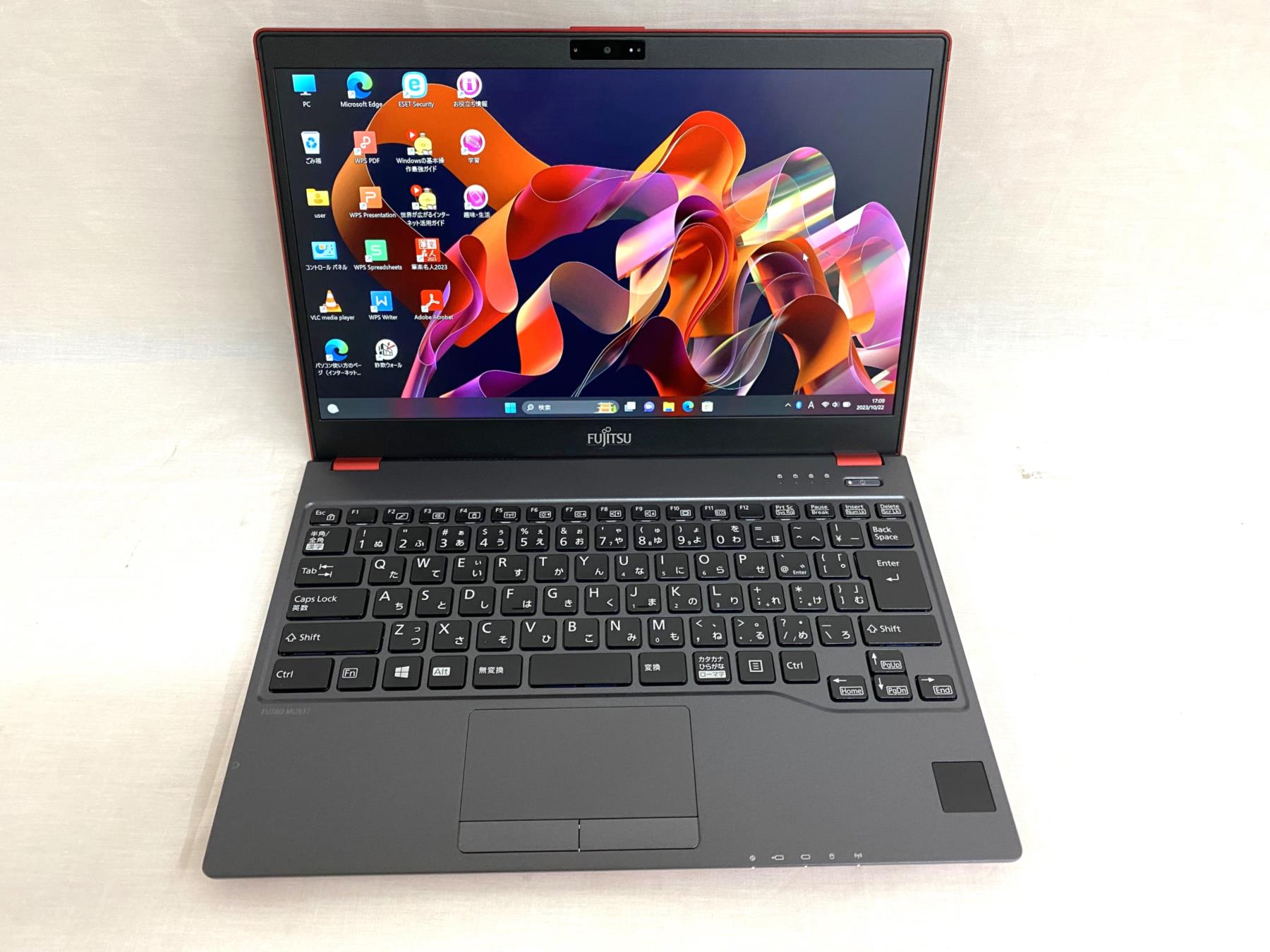 送料無料 店舗 富士通 FUTRO 3865U CPU：Celeron レッド(第7世代CPU) MU937 Windowsノート本体