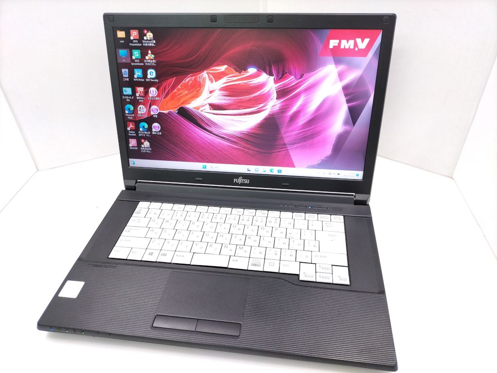 富士通 LIFEBOOK A577/S CPU：Corei3-7130U 2.7GHz / メモリ：8GB