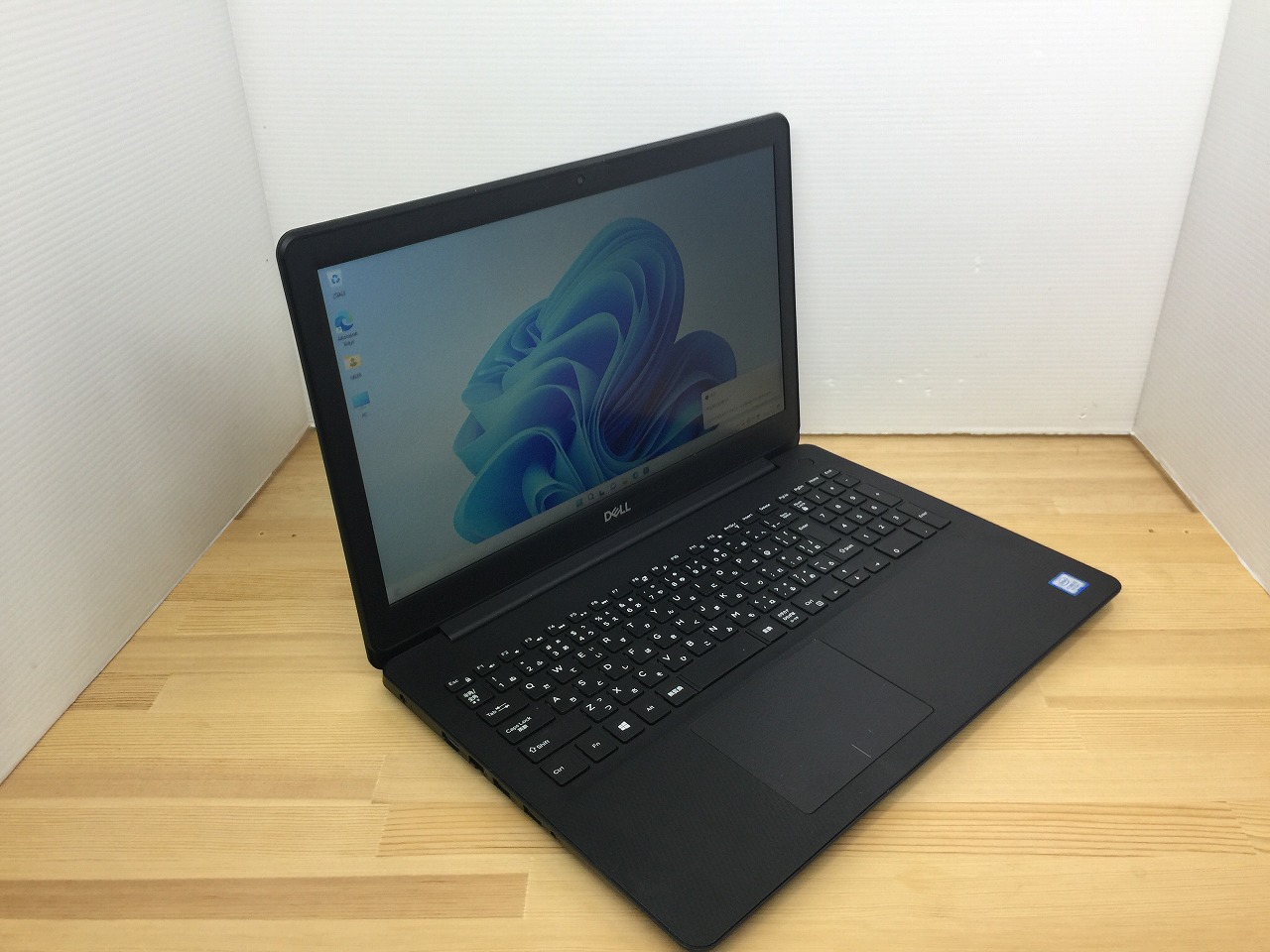 デル（DELL） inspiron 5583 CPU：Core i3 8145U 2.1GHz / メモリ：8GB