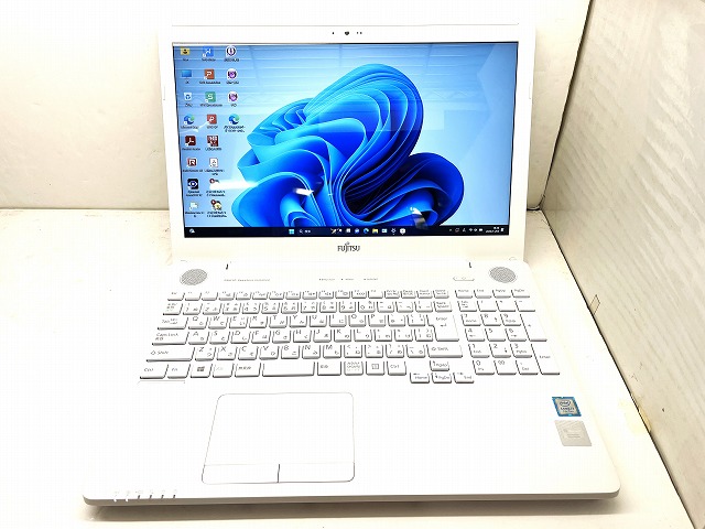 富士通 LIFEBOOK AH50/C3 SSD搭載 CPU：Core i7-7700HQ 2.8GHz