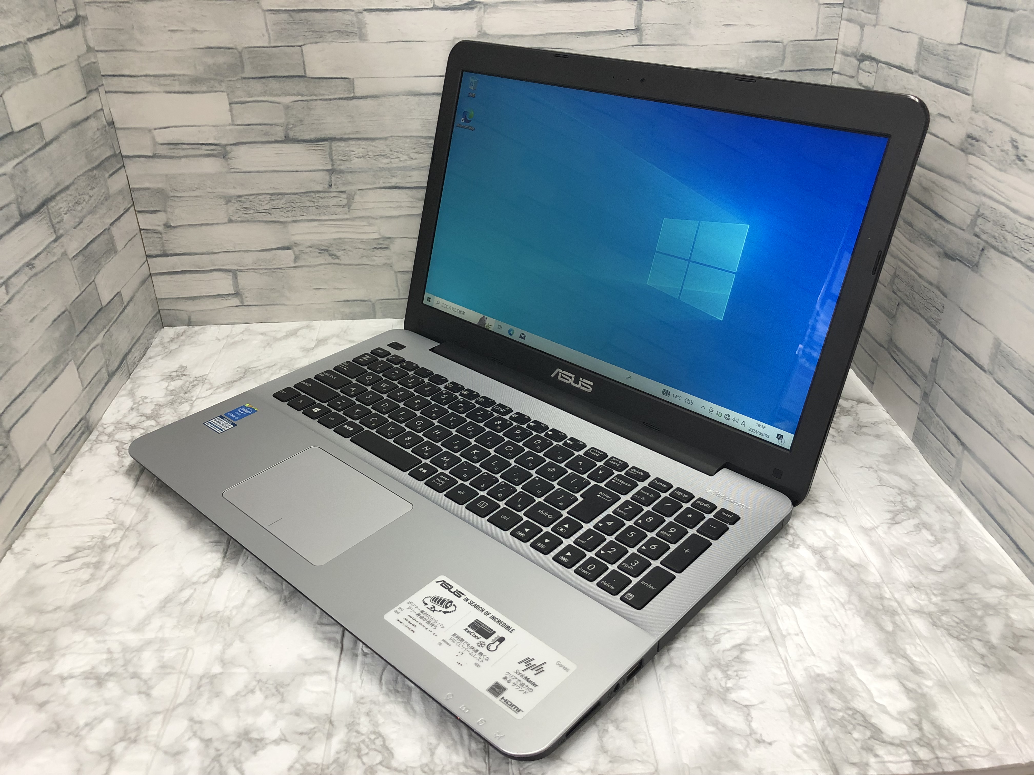 ノートパソコンASUS  X555L