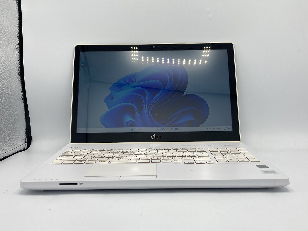 FUJITSU LIFEBOOK AH77/U FMVA77UWG FUJITSU LIFEBOOK AH77/U