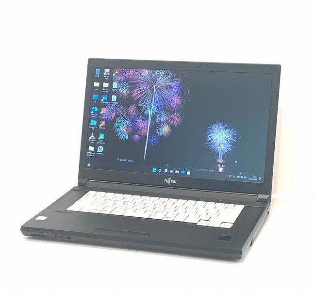 FUJITSU ノートパソコン　Corei3 Windows11