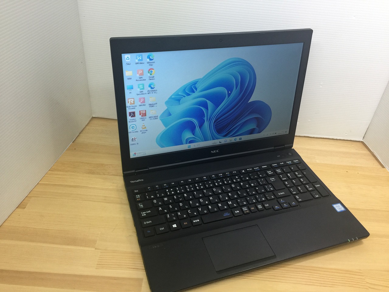 NEC VersaPro PC-VKM17XZG2 CPU：Core i5 8350U 1.7GHz / メモリ：8GB 