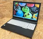 富士通 LIFEBOOK A579/A（第8世代CPU）